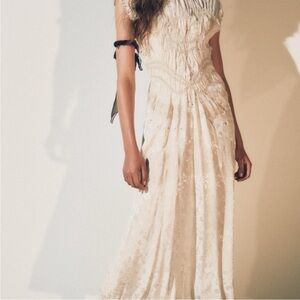 NOT FOR SALE - ISO Midi Dress Jacquard ZW Collection